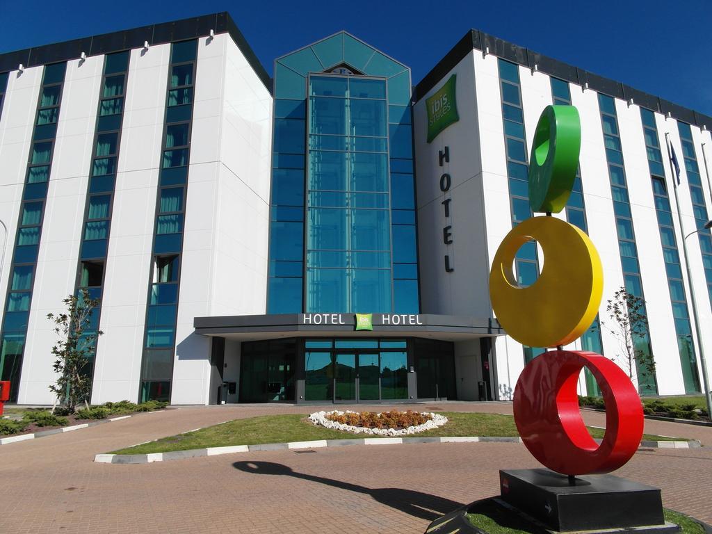 Ibis Styles Milano Melegnano Hotel Carpiano Buitenkant foto