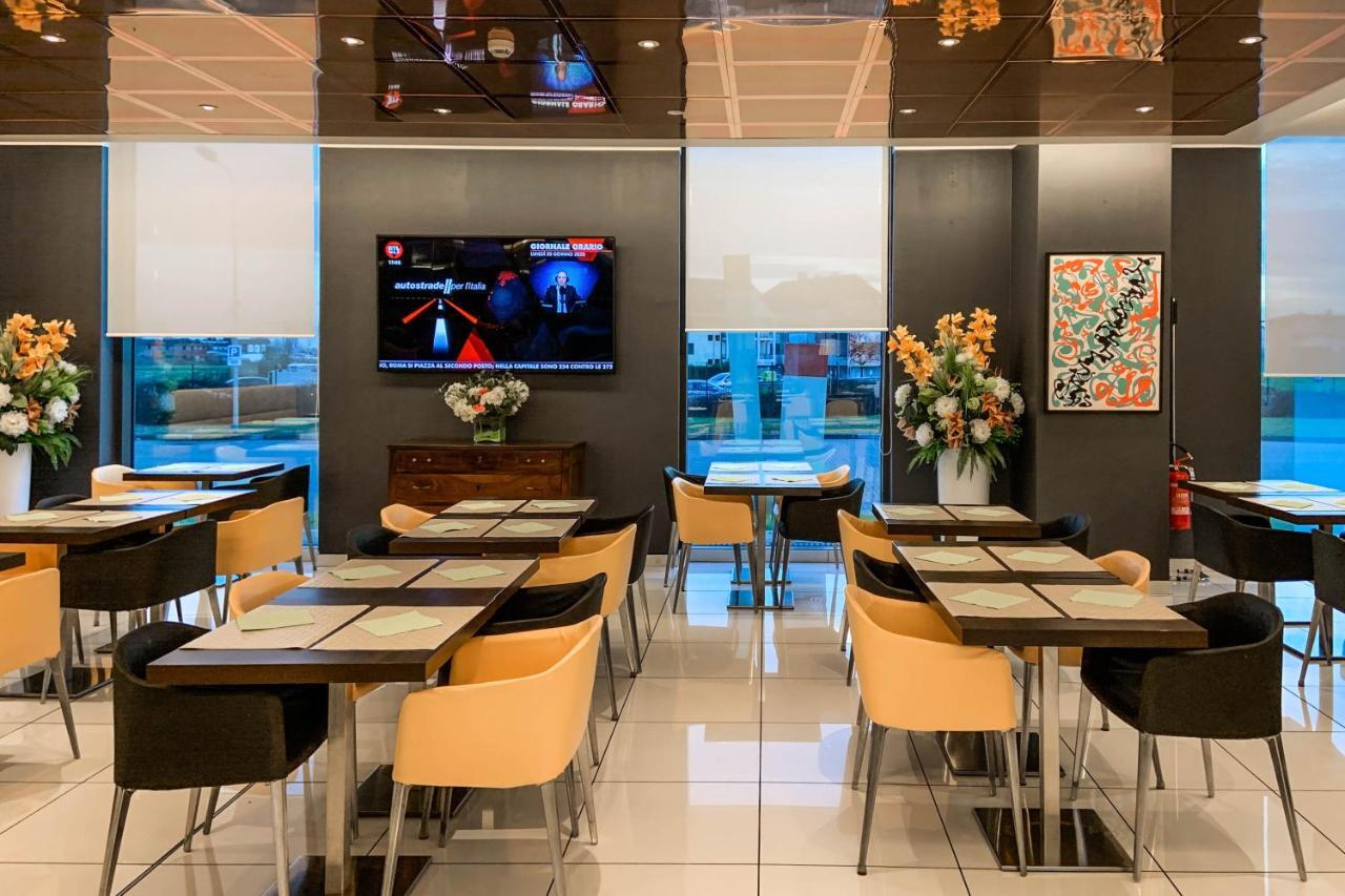 Ibis Styles Milano Melegnano Hotel Carpiano Buitenkant foto
