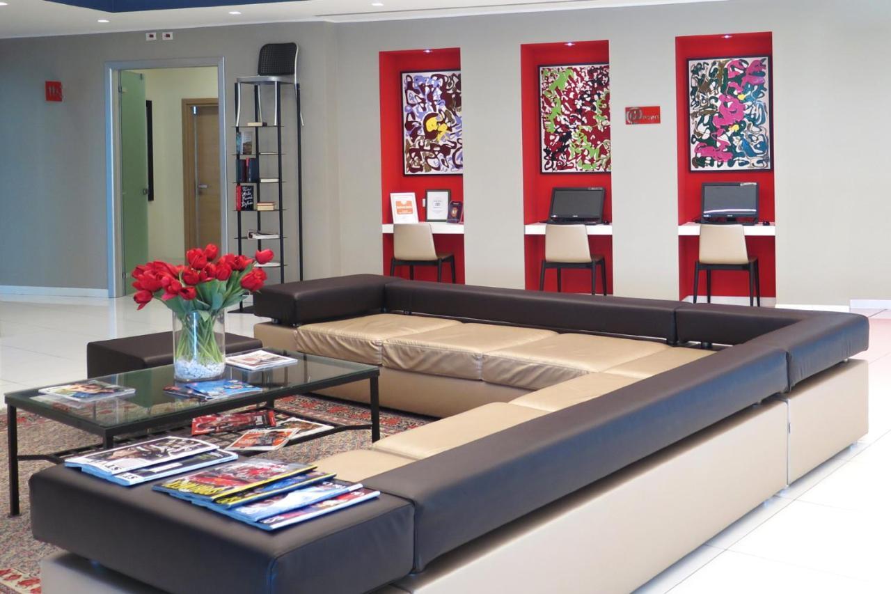 Ibis Styles Milano Melegnano Hotel Carpiano Buitenkant foto
